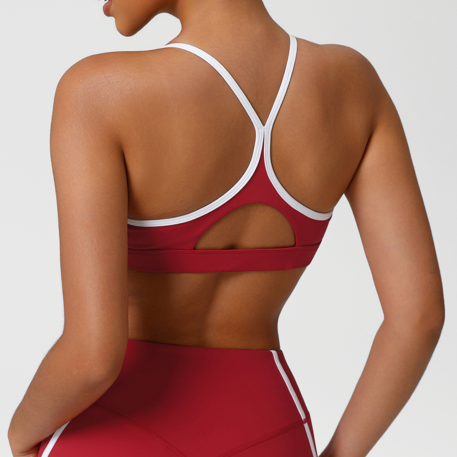 Эластичное мягкое спортивное н – обзор и цена Aquatic Sports Bra